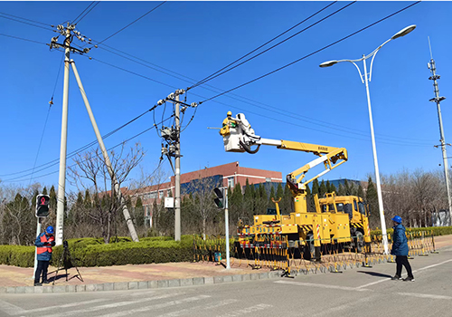 10KV塑膠線10號、17號桿帶電安裝驗電環(huán)