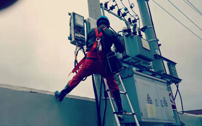 燒毀的電表箱修復2.jpg