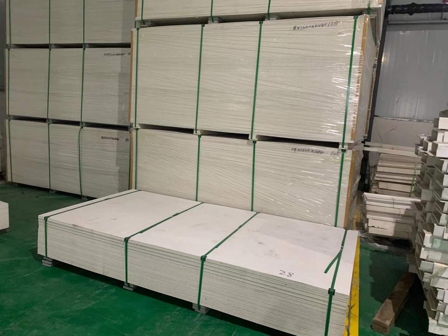 朗晧防火板 專業(yè)制造商，構(gòu)筑安全防線